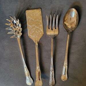 Elegant Silver Plated 4 Piece Utensil Set